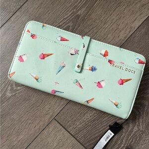 NWT Travel Wallet w Ice Cream Print